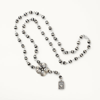 Navajo Pearls Meaning: History, Bead Symbolism & Legacy