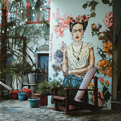 Frida Kahlo Style: Artist-Inspired Jewelry’s Vibrant Legacy