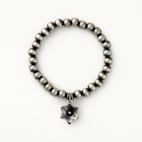 7mm Santa Fe Pearl Stretch Bracelet with Sterling Silver Flower Charm