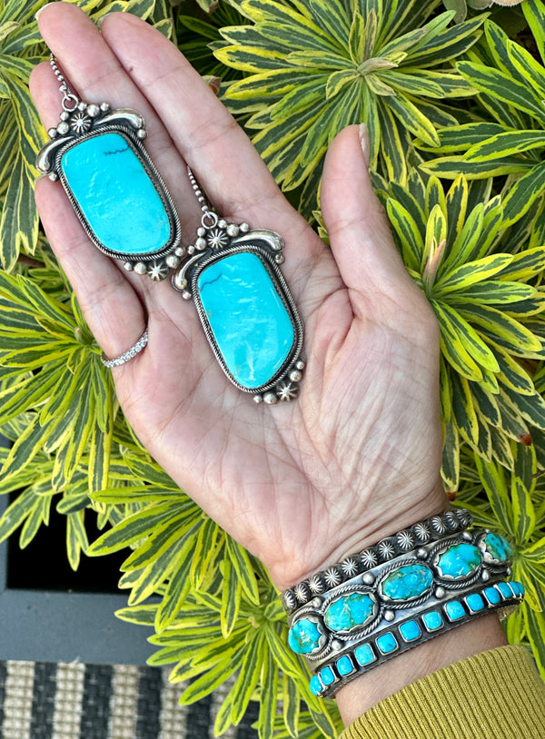 Make A Statement Earrings 💙