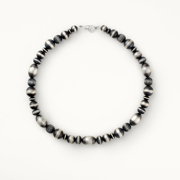 Orante Oval Santa Fe Pearl Necklace