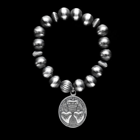 Santa Fe Pearl Stretch Bracelet with Sacred Heart Charm - 10 mm