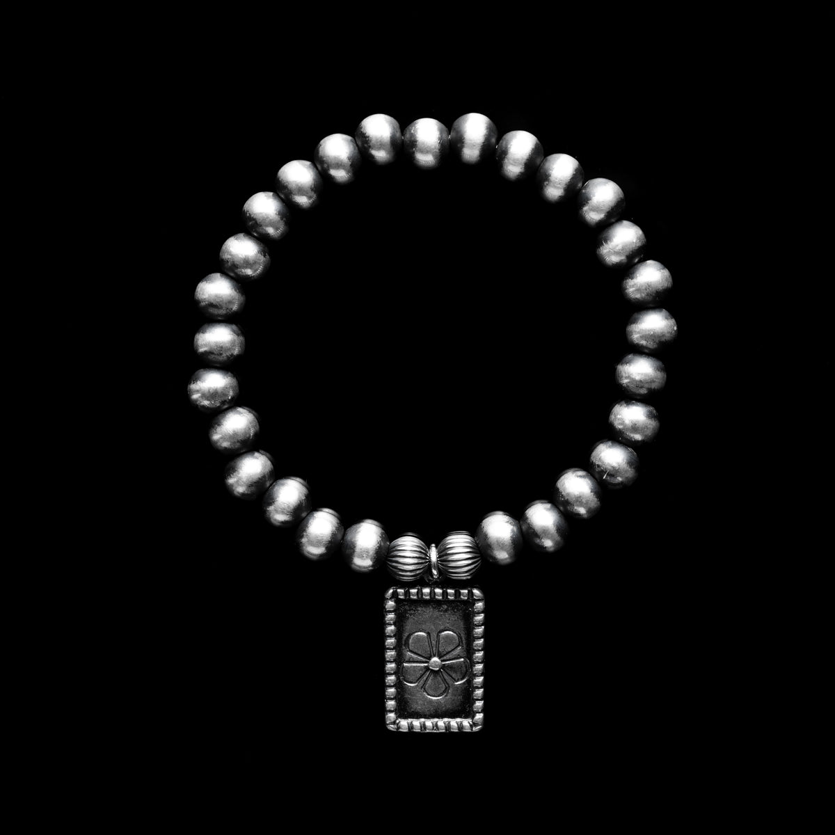 Santa Fe Pearl Stretch Bracelet with Flower Charm - 7mm
