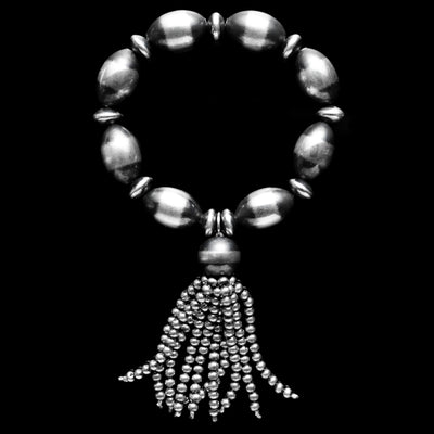 Oval Santa Fe Pearl Stretch Bracelet with Tassel